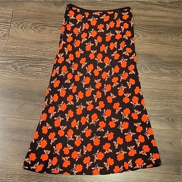 ❤️ NWT! ANN TAYLOR FLORAL MAXI SKIRT, 0P (25 PETITE) - Picture 9 of 9